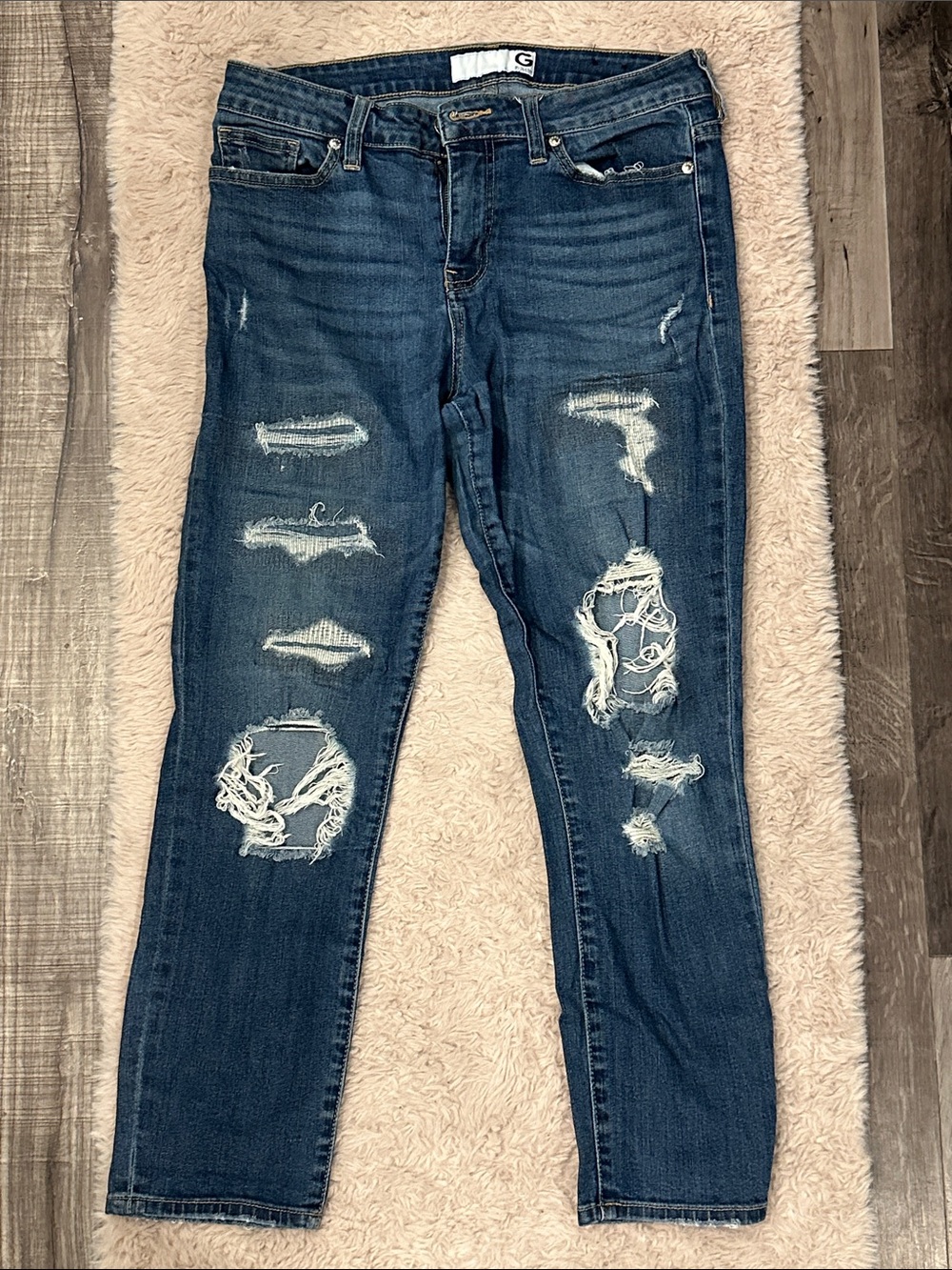G by Guess Women's Distressed Skinny Jeans - Dark Blue Wash